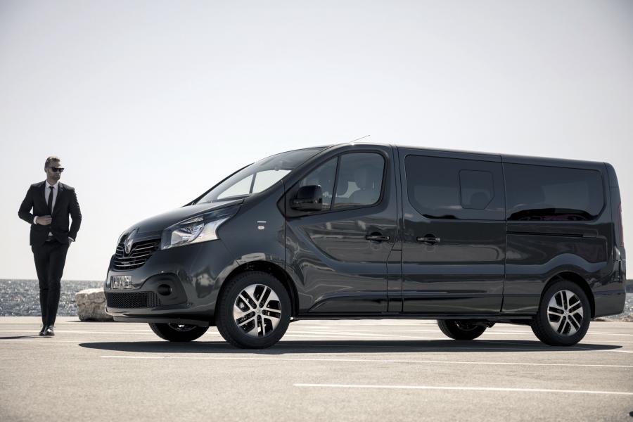  Renault Trafic SpaceClass 2017 года  (WW) (фото 5 из 43)